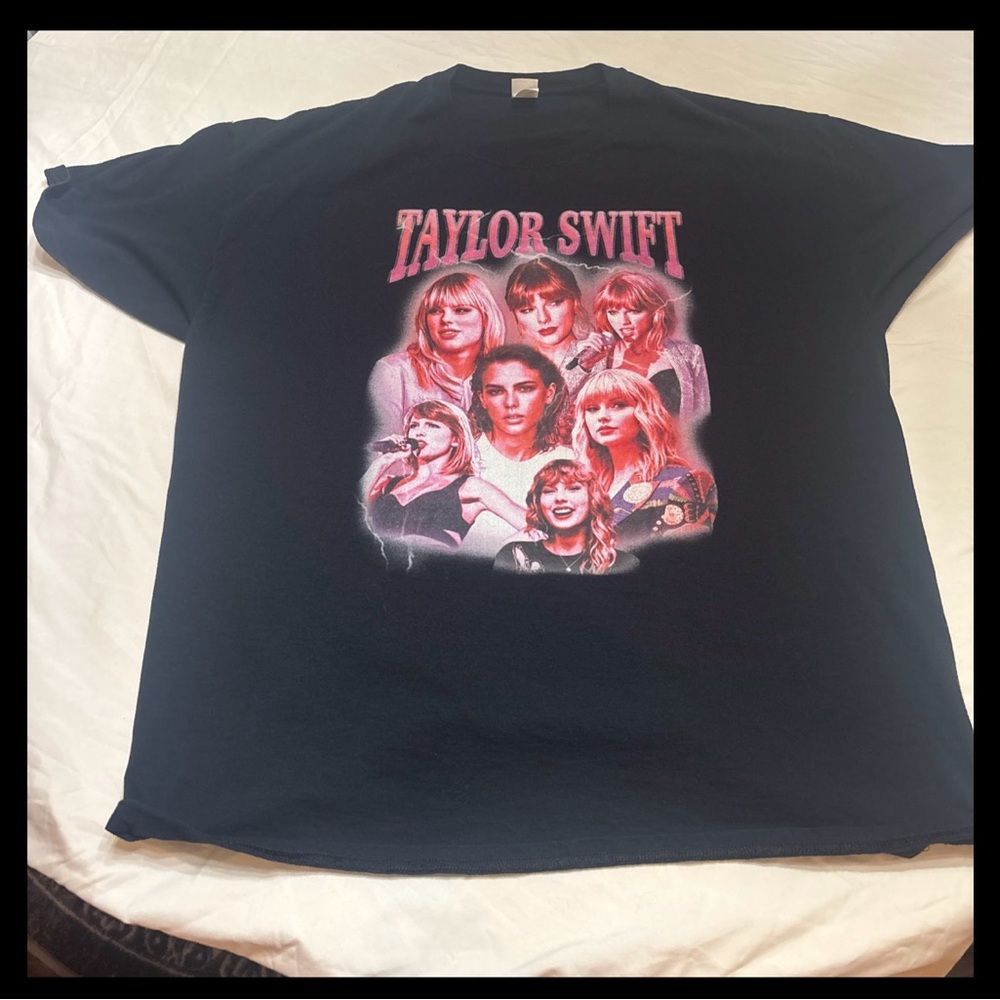 Fruit of the Loom Black Taylor Swift T-Shirt